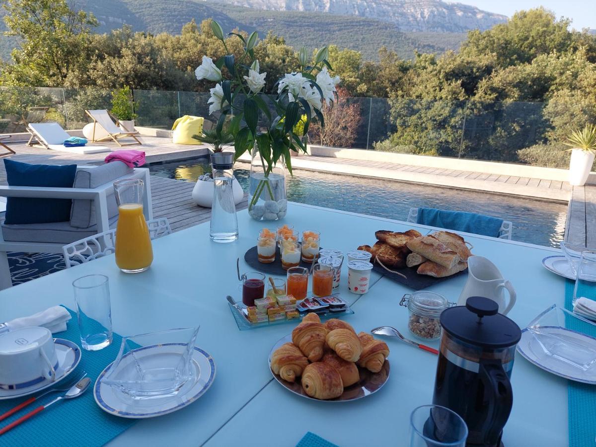 Chez Herve et Lydie Nans-les-Pins Extérieur photo